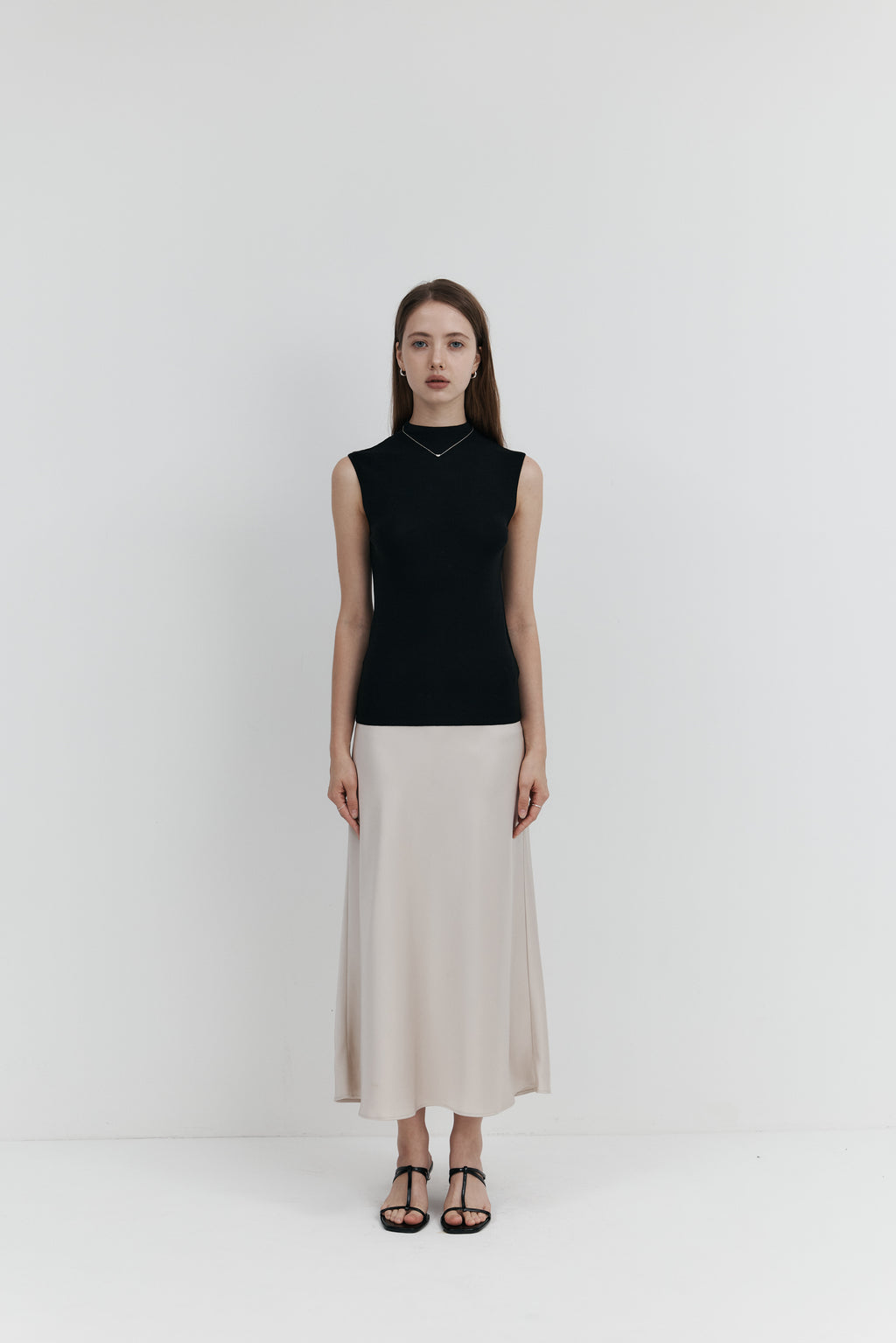 100% Merino Wool Mock Neck Sleeveless Knit