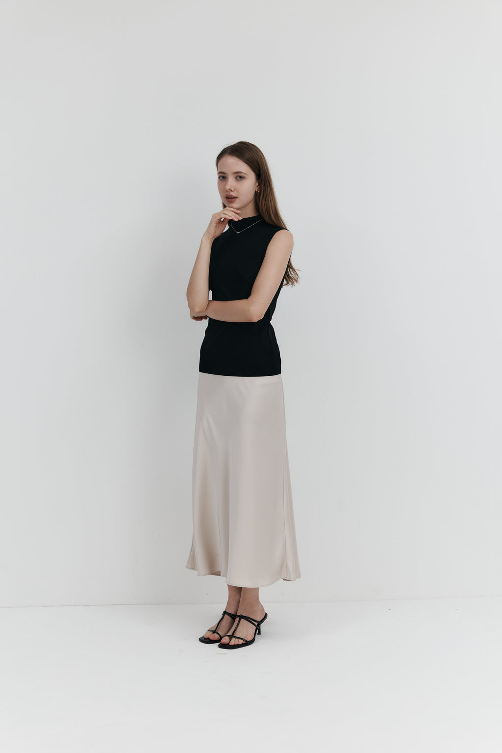 100% Merino Wool Mock Neck Sleeveless Knit