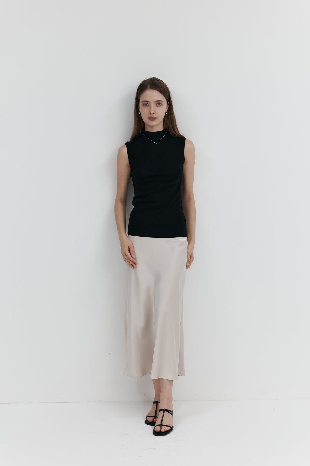 100% Merino Wool Mock Neck Sleeveless Knit