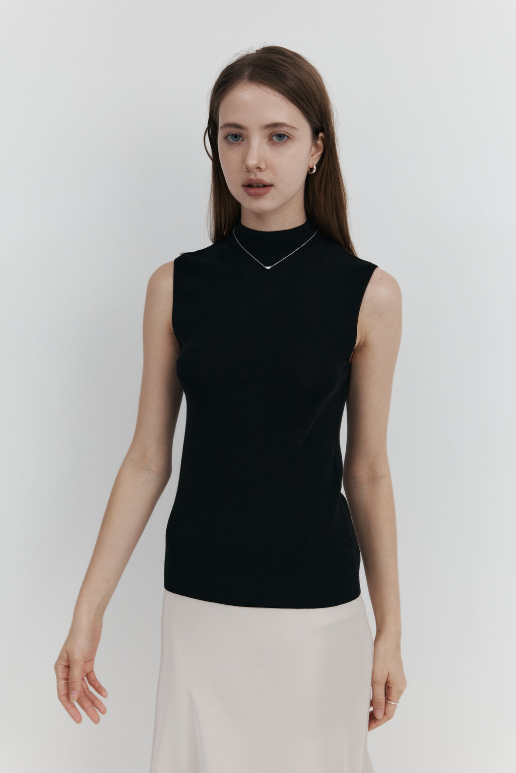 100% Merino Wool Mock Neck Sleeveless Knit